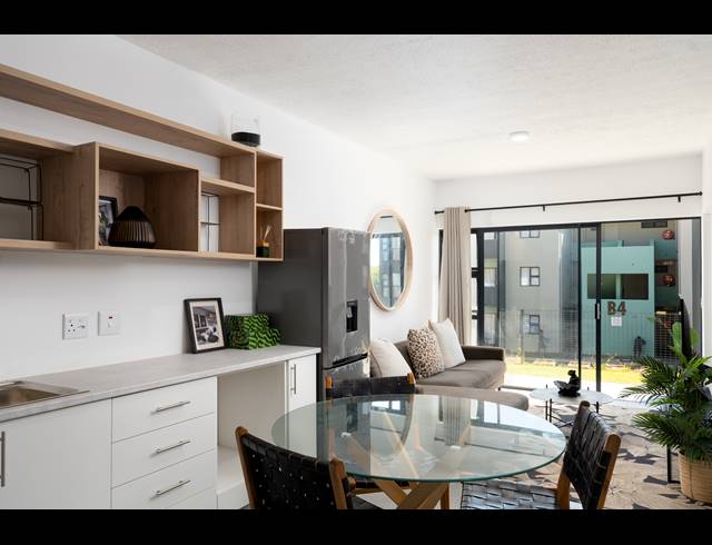 3 BEDROOM APARTMENT FOR SALE IN SHEFFIELD BEACH